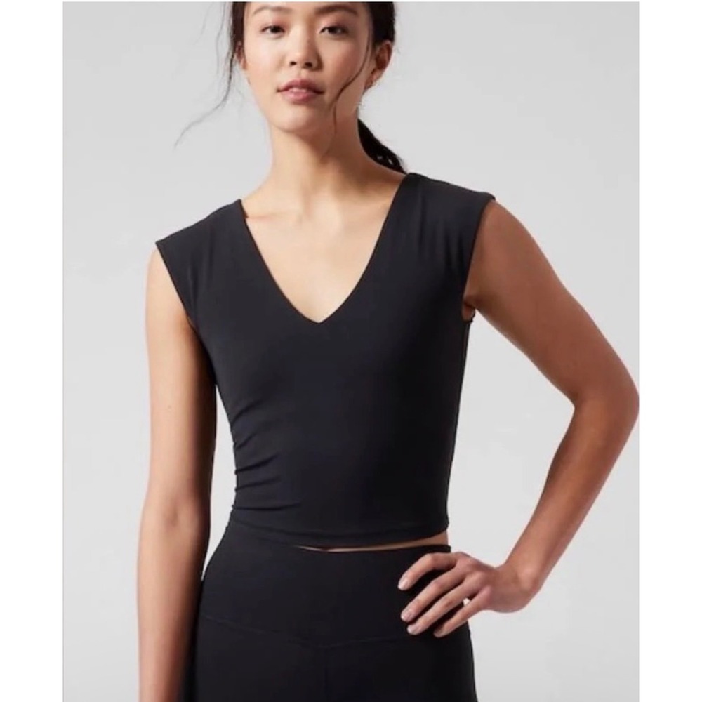 Athleta Vita Free Cropped Tee Black Large